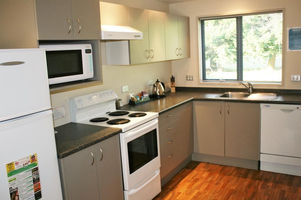 Fairway Motel & Apartments Wanaka Dış mekan fotoğraf