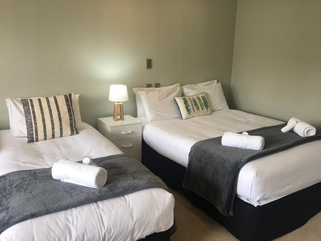 Fairway Motel & Apartments Wanaka Dış mekan fotoğraf