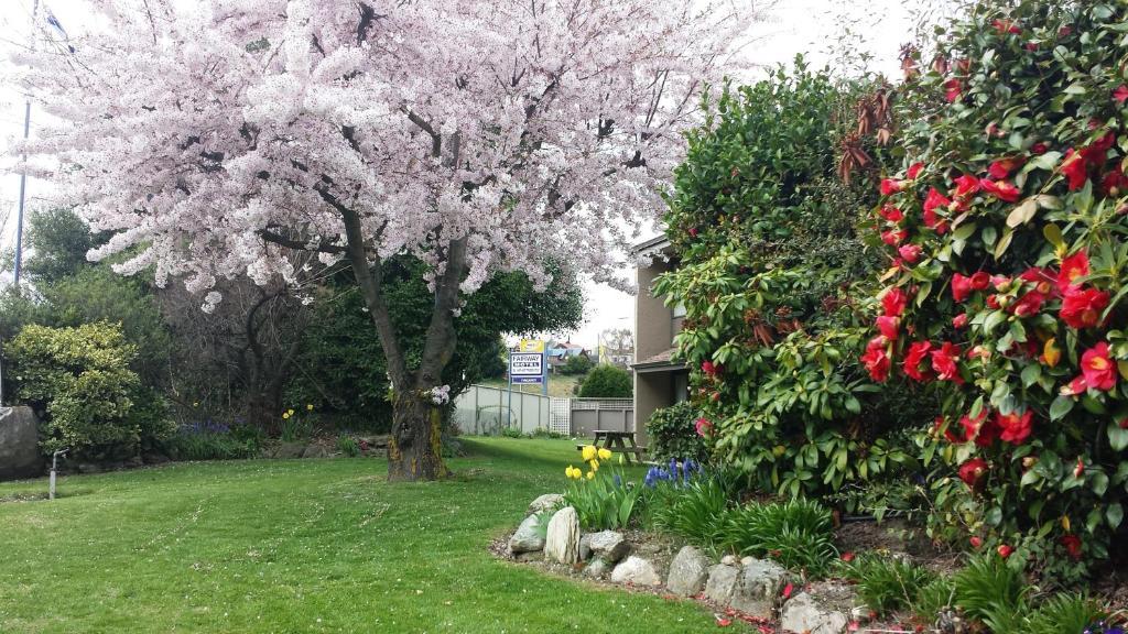 Fairway Motel & Apartments Wanaka Dış mekan fotoğraf